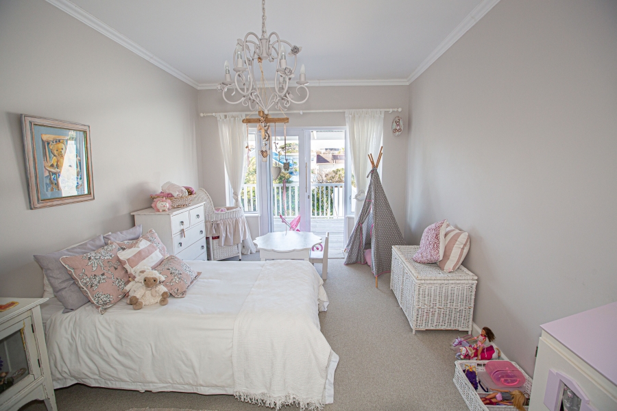 5 Bedroom Property for Sale in Kommetjie Western Cape
